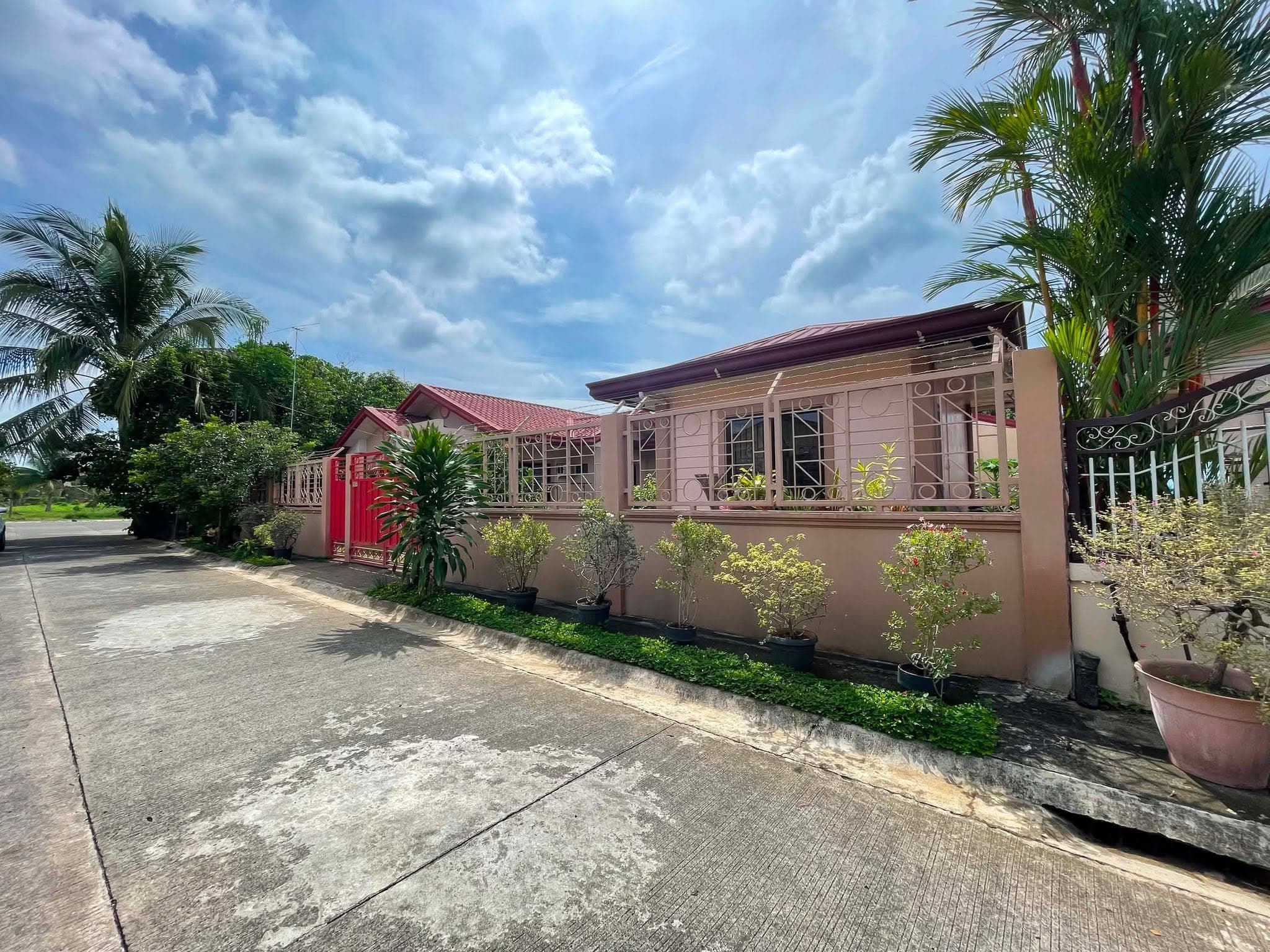 HOUSE AND LOT FOR SALE