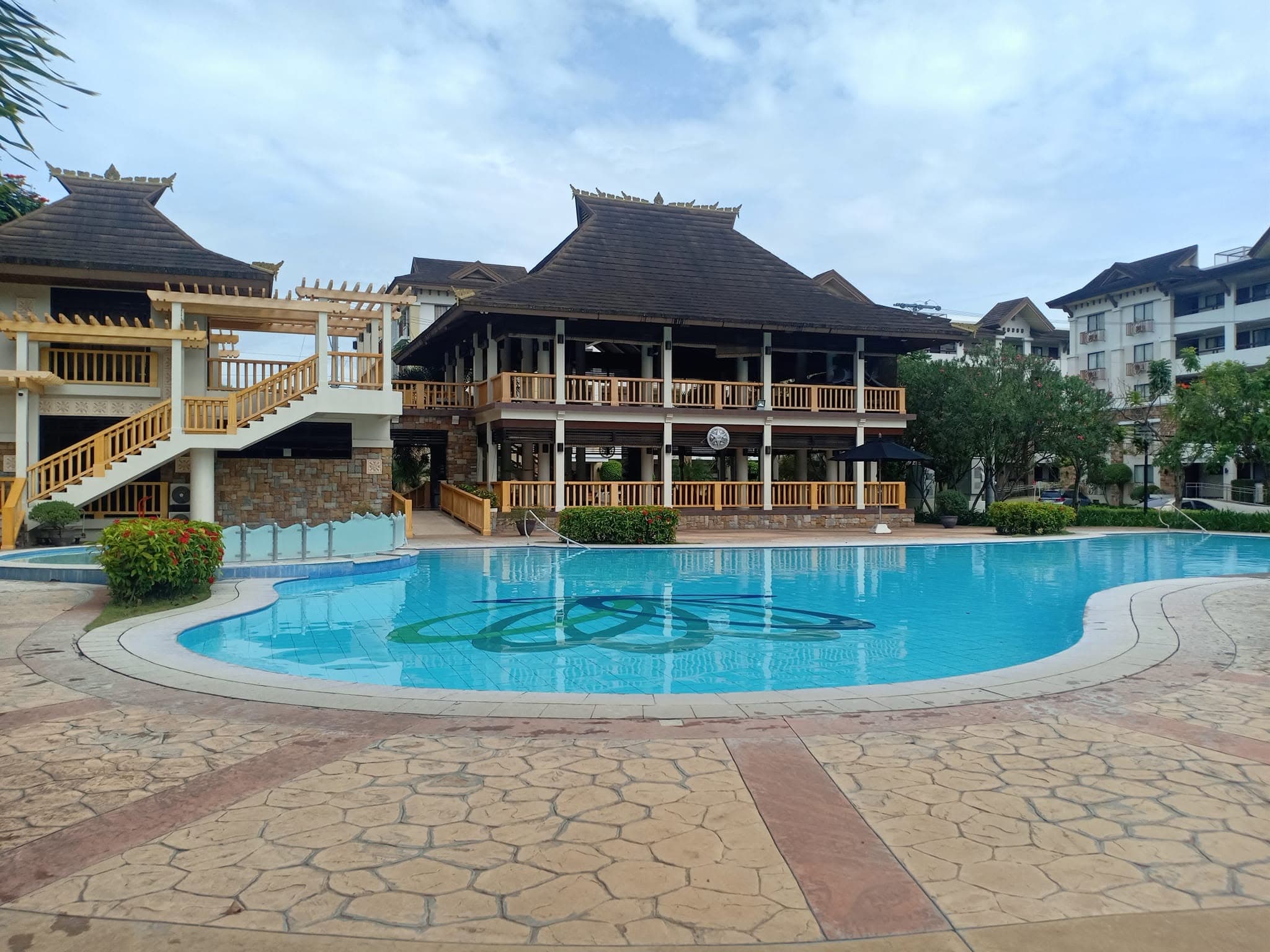 ๐ MASSIVE โฑ800K PRICE DROP! OWN A 1-BR RESORT CONDO WITH BALCONY NEXT TO SM CITY DAVAO! ๐